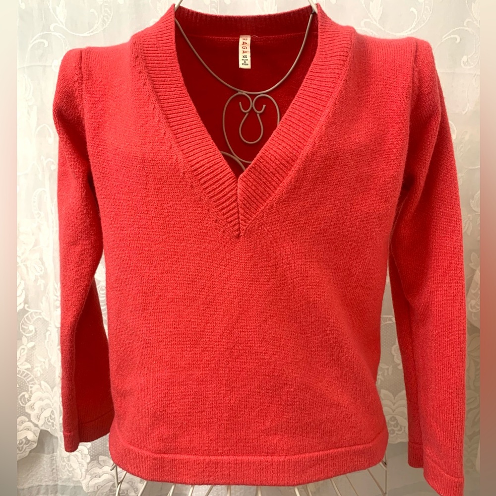 Anthropology raga cropped sparkle sweater v-neck  long sleeves size XS